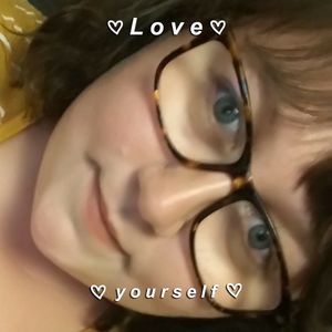 Meet your Posher, Dakota